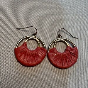 Elegant Red coral raffia Hoop Earrings